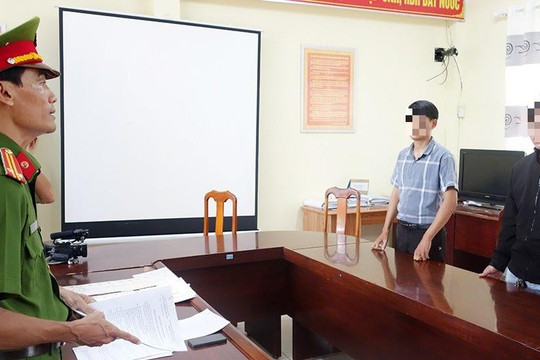 Làm chứng chỉ giả, hai đối tượng bị bắt giữ