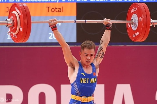 Lực sĩ Lại Gia Thành vô địch cử tạ thế giới