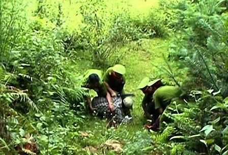 Đình nã một bị can trong vụ án “Tổ chức, môi giới cho người khác trốn đi nước ngoài”