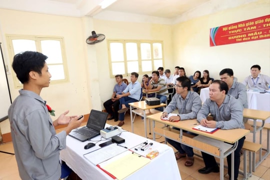 Sẽ tăng lương giáo viên dạy nghề lên cao nhất 14,4 triệu/tháng