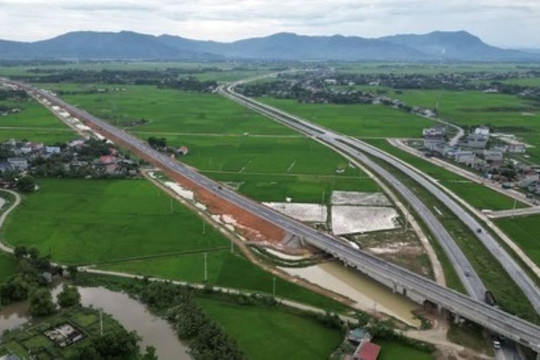 Thanh Hóa bố trí 8,3 nghìn tỷ đầu tư các tuyến đường kết nối cao tốc Bắc- Nam