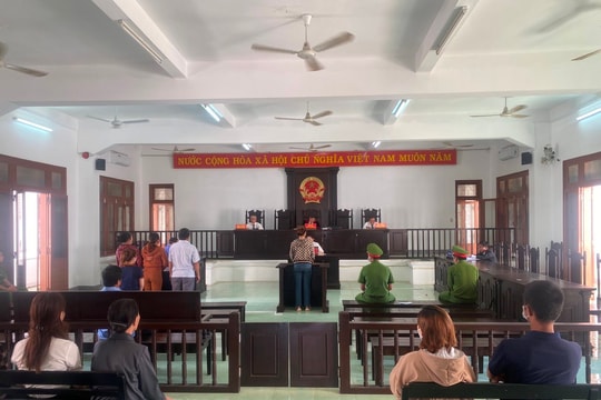 Dùng giấy tờ đất phô tô vay tiền rồi chiếm đoạt