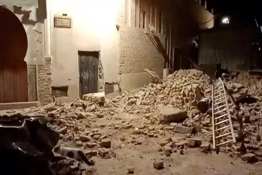 Động đất cực mạnh ở Maroc: Thương vong tăng mạnh lên gần 1.000 người