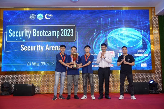 VNPT lập hat trick tại Đấu trường an toàn thông tin Security Bootcamp