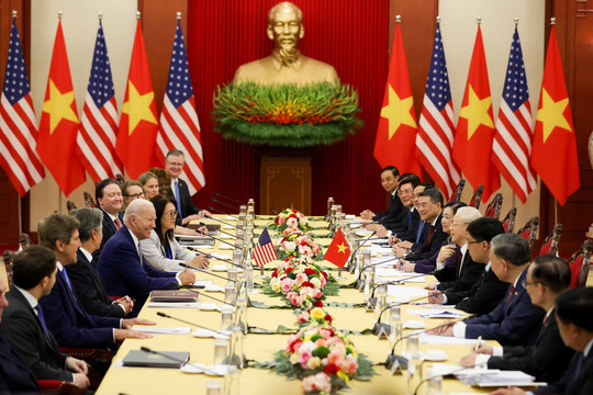 Tuyên bố chung về nâng cấp quan hệ Việt Nam - Hoa Kỳ lên Đối tác Chiến lược Toàn diện
