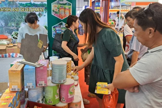 Hội chợ Công Thương vùng Đông Nam Bộ thu hút hơn 20.000 lượt người mua sắm