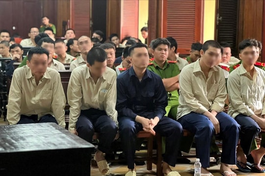 Xét xử 94 bị cáo truy sát người trong quán ốc