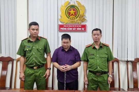 Bắt đối tượng nhận 100.000 USD để "chạy án" cho cựu Cục trưởng Cục đăng kiểm Việt Nam