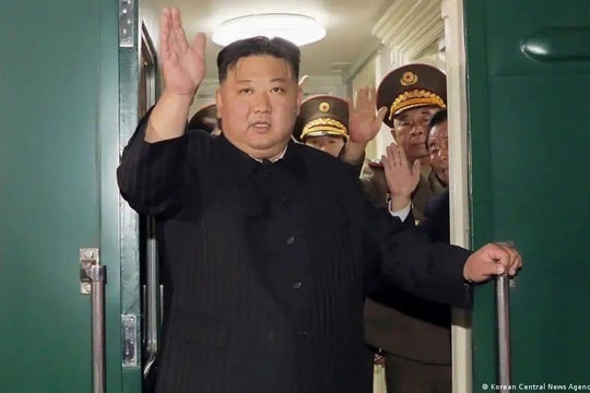 Đoàn tàu bọc thép chở lãnh đạo Triều Tiên Kim Jong Un đến Nga