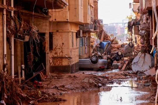 Cập nhật tình hình lũ lụt ở Libya: Nhà xác chật kín người