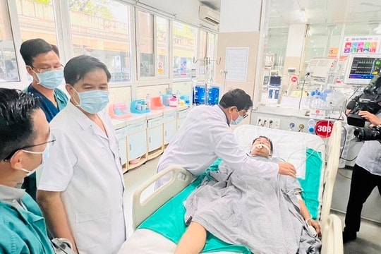 Vụ cháy chung cư mini ở Hà Nội: 24 người đang cấp cứu ở Bệnh viện Bạch Mai