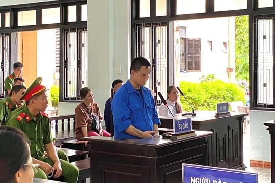 Sát hại mẹ ruột vì không cho tiền mua thuốc lá