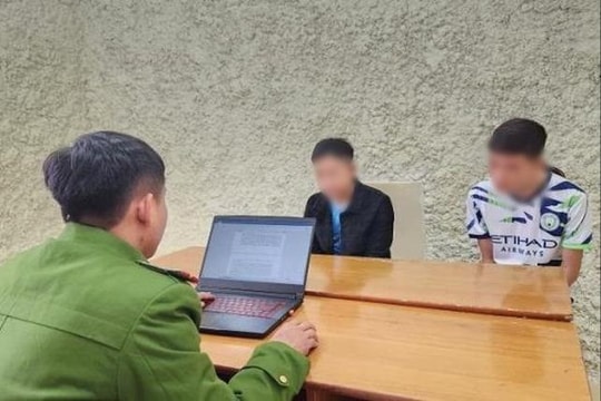 Khởi tố 2 đối tượng cho vay nặng lãi trên 400%/năm