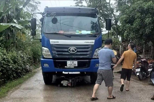 Quảng Bình: Hai nam sinh tử vong khi trên đường đi học