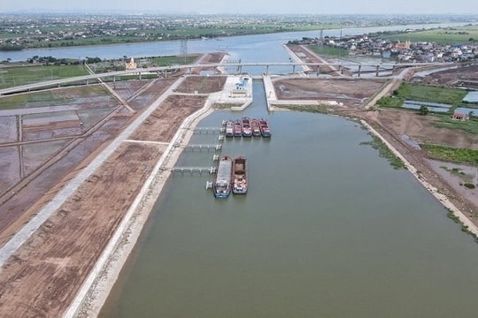 Công bố mở luồng đường thủy nội địa quốc gia kênh Nghĩa Hưng