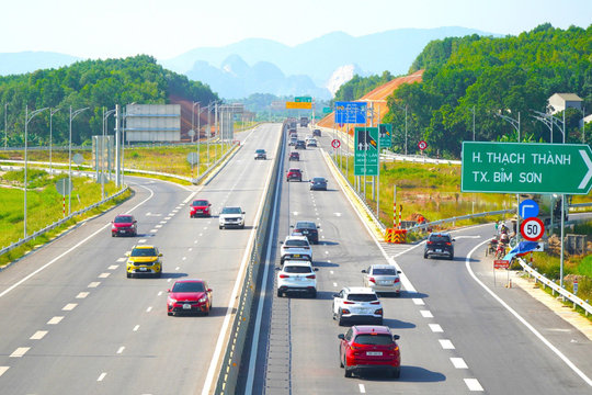 Xử lý ngay bất cập về khai thác, bảo trì cao tốc