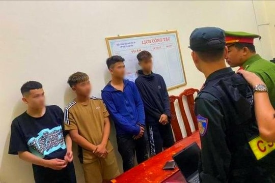 Mạo danh Công an để chặn xe người đi đường