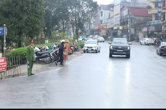 Phân luồng giao thông phục vụ Lễ kỷ niệm 120 năm du lịch Sa Pa