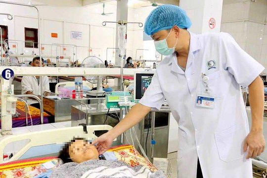 Báo động đỏ liên viện cứu người phụ nữ vỡ tử cung