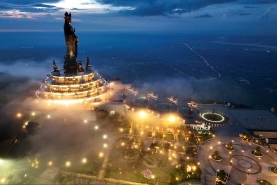 Trải nghiệm văn hóa Tây Ninh trên phố đi bộ Hồ Gươm