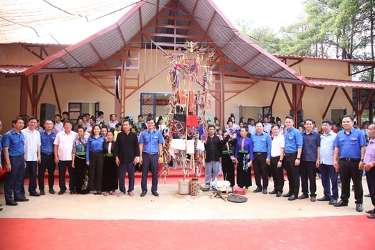Khánh thành Nhà văn hóa cộng đồng dân tộc La Ha ở Sơn La