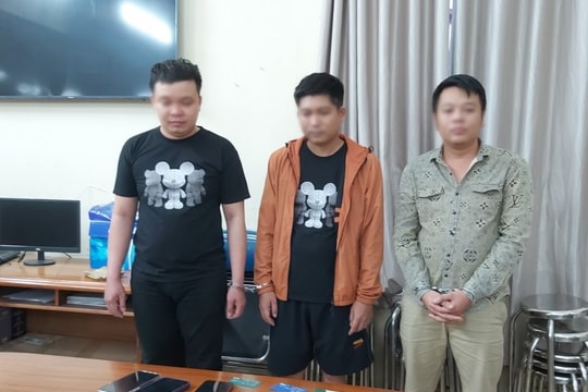 Bắt nhóm cho vay ép con nợ thế chấp bằng hình khỏa thân