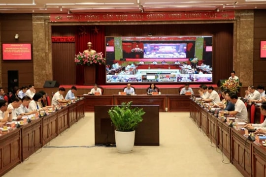 Quận Thanh Xuân yêu cầu đưa xe máy, xe đạp điện ra khỏi chung cư mini