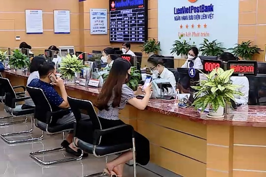 Các ngân hàng đồng loạt giảm lãi suất huy động