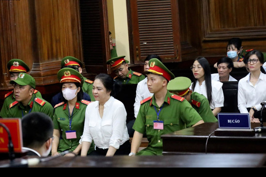 Thấy gì qua vụ án Nguyễn Phương Hằng?