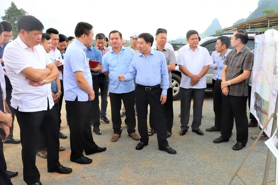 Hà Giang: Tăng cường đầu tư cơ sở hạ tầng giao thông để phát triển kinh tế