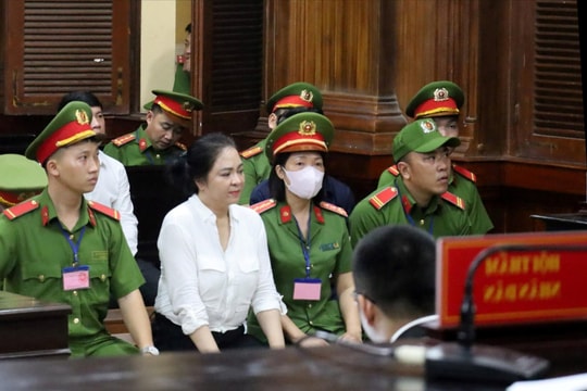 Vì sao Nguyễn Phương Hằng và đồng phạm không bị khởi tố tội làm nhục, vu khống người khác?