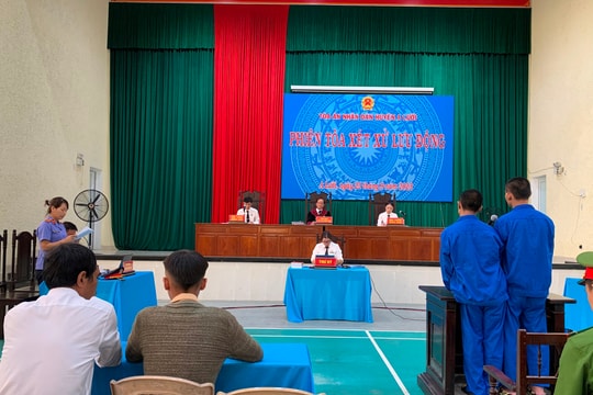 Tổ chức phiên tòa lưu động tuyên truyền phòng chống ma túy tại huyện A Lưới