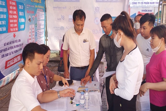 1.500 đoàn viên, hội viên tham gia “Ngày hội việc làm”