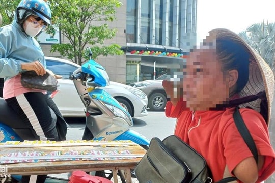 Truy tìm kẻ đánh tráo 840 tờ vé số của người phụ nữ khuyết tật