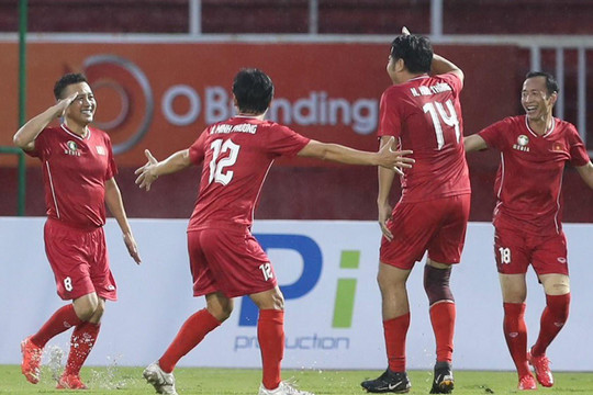 Thế hệ "vang bóng một thời" của bóng đá Việt Nam với “Hào quang trở lại"