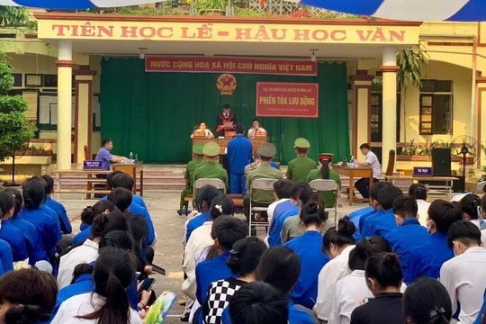 TAND huyện Mường Lát tăng cường tuyên truyền, giáo dục pháp luật thông qua phiên tòa lưu động