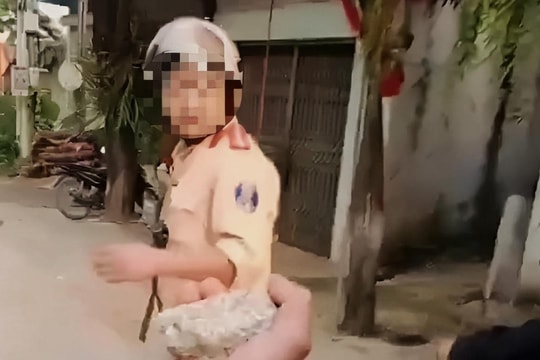 Bị nhóm người đuổi đánh, CSGT rút súng bắn chỉ thiên