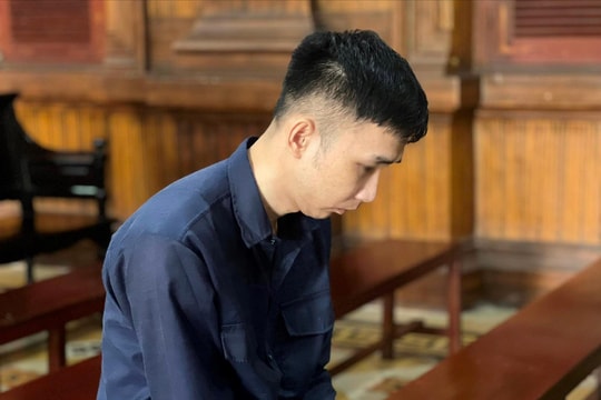 Níu kéo tình cảm không thành, đâm chết người yêu trong khách sạn
