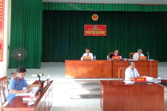 TAND huyện Ngọc Lặc xét xử lưu động 2 vụ án hình sự