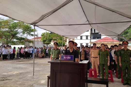 Chửi bới tổ công tác khi bị xử lý vì vi phạm nồng độ cồn