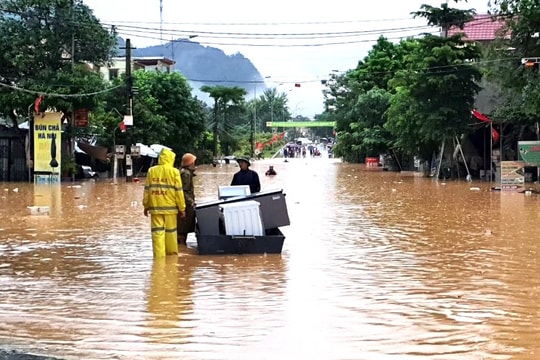 Nghệ An: Tiếp tục mưa to, cảnh báo nguy cơ ngập lụt trên diện rộng