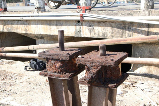 Hàng trăm ha đất nông nghiệp bị ảnh hưởng vì đập ngăn mặn hư hỏng