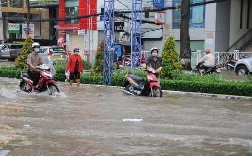 Cần Thơ: Triều cường dâng cao, nhiều tuyến đường bị ngập