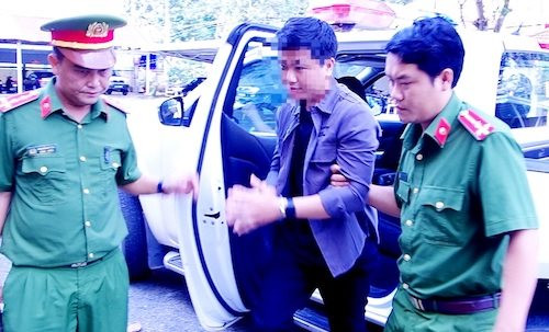 Tạo nhiều tài khoản ảo để chiếm đoạt gần 700 triệu đồng của công ty
