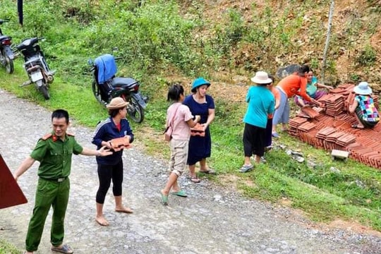 Nghệ An: Tích cực khắc phục hậu quả mưa lũ, không để người dân thiếu đói