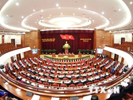 Ngày làm việc thứ hai Hội nghị Trung ương 8 khóa XIII 