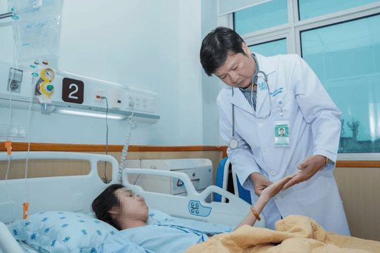 Hội chứng kẹp tĩnh mạch thận hiếm gặp gây đau bụng nhiều năm