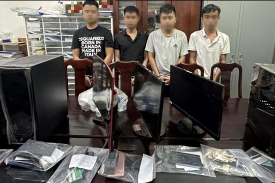 Đăng tuyển “phi công” phục vụ “quý bà”, chiếm đoạt tiền tỷ