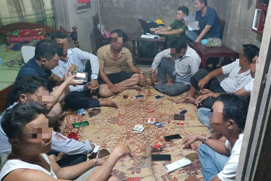 7 đối tượng sát phạt nhau trong rừng cao su