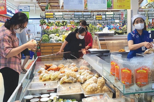 Đề xuất giảm thuế VAT đến giữa năm 2024